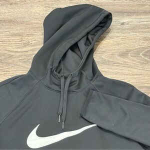 Nike Men’s Black Hoodie Kangaroo Pocket Size‎ Medium